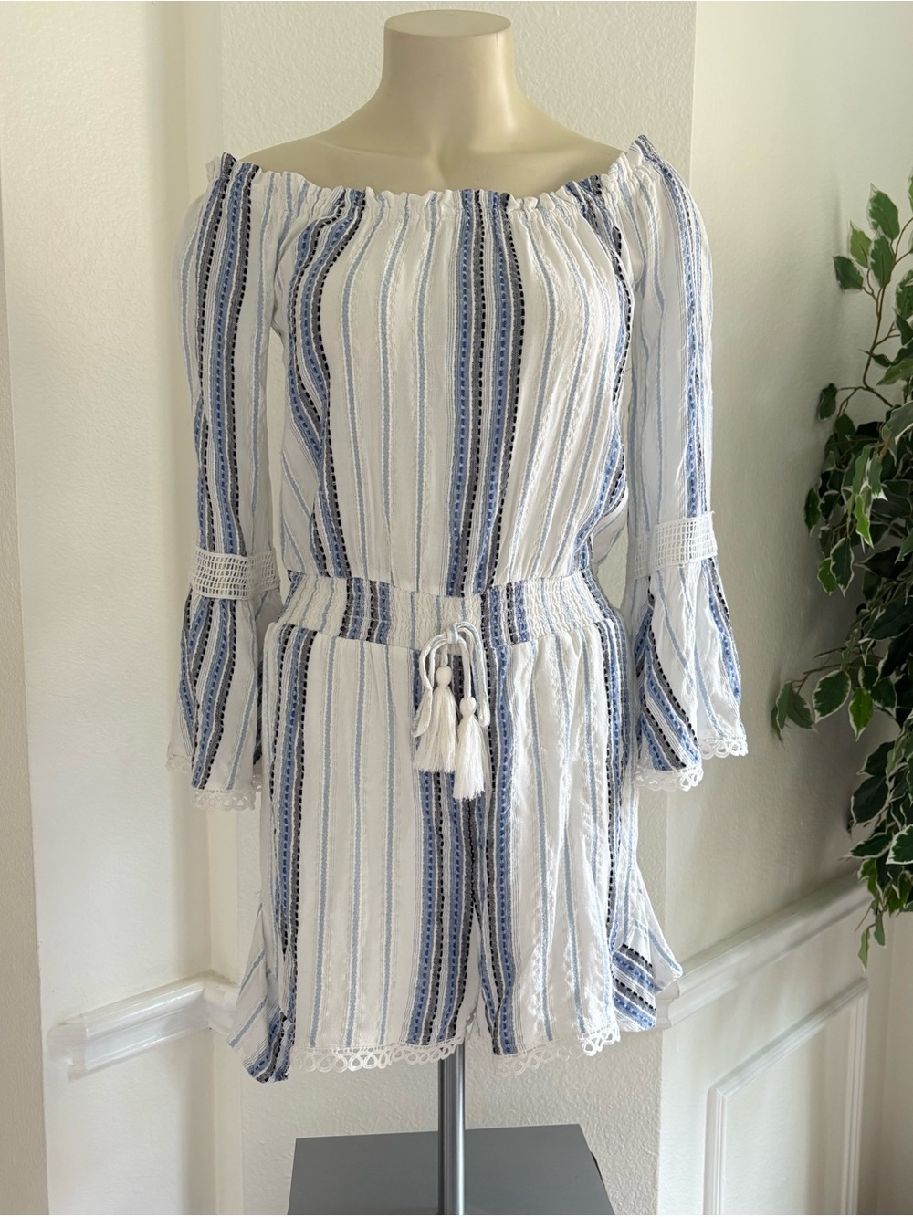 Striped Off-Shoulder Tassel Romper in White and Blue